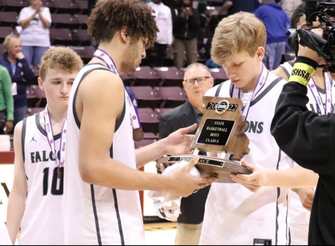 Boys Basketball Places Third At State