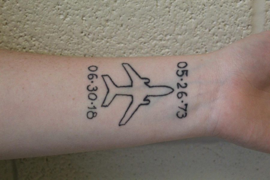 Premium Photo | Airplane tattoo design Generative AI