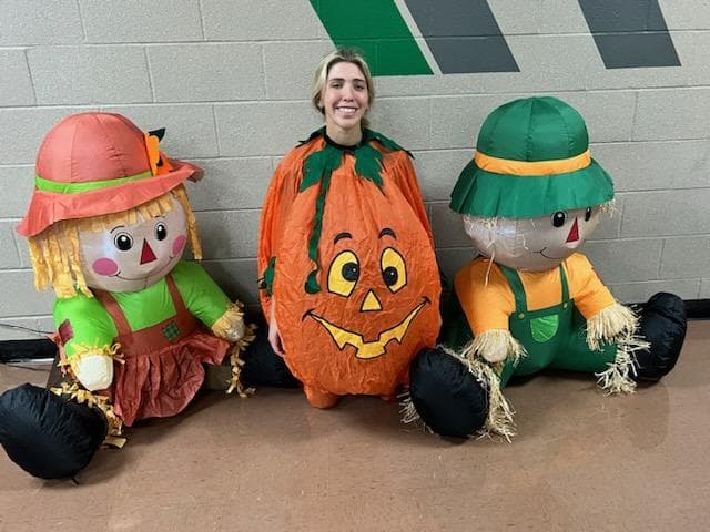 Pumpkin Inflatable: Caroline Ray, 12