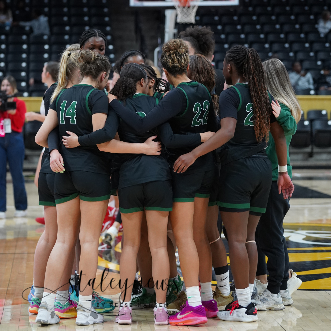 In a historic season, the varsity girls basketball team earned second place in Missouri Class 6. It's the highest finish in team history. They played St. Louis’ Incarnate Word Academy March 20, losing 41-55.