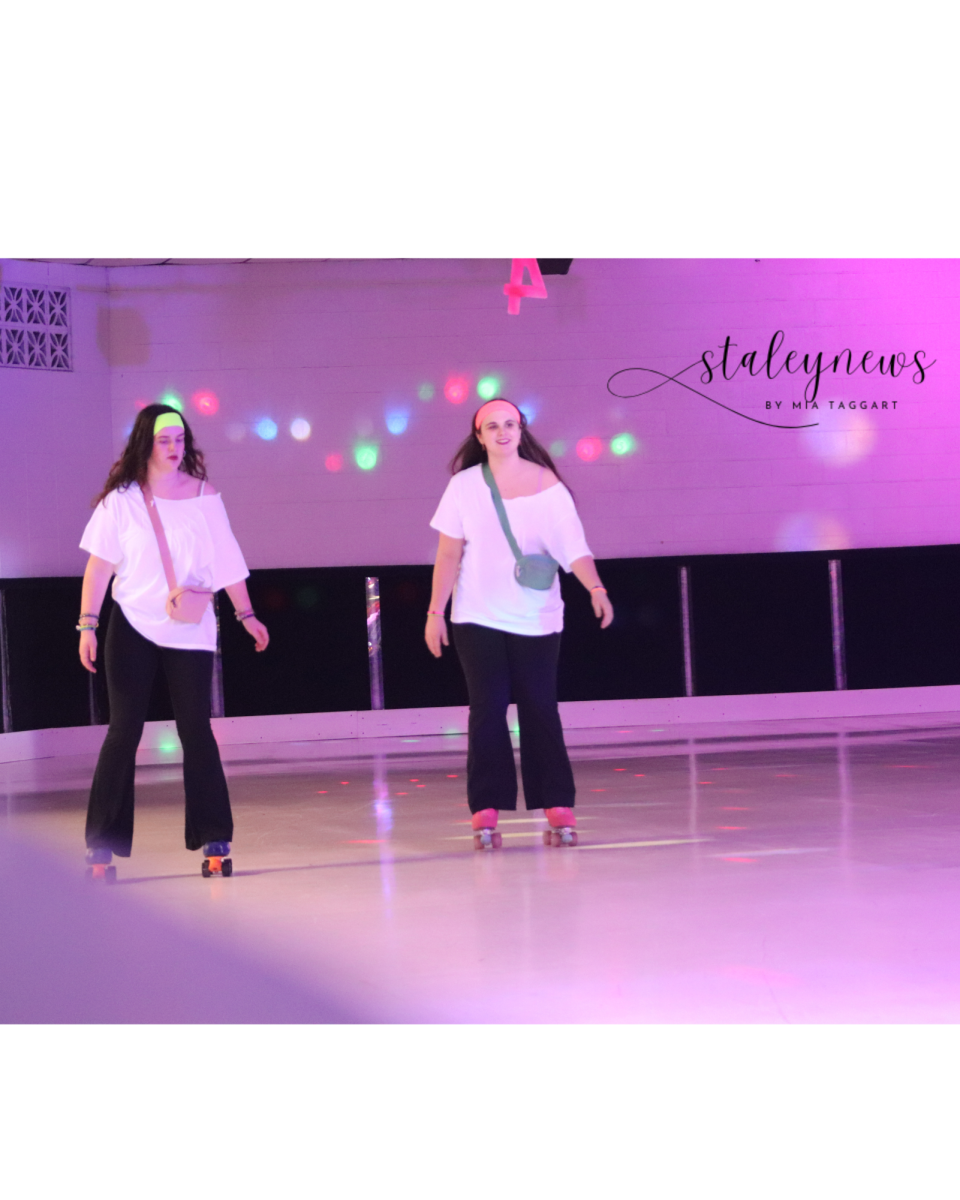 NHS Hosts Skating Party Fundraiser