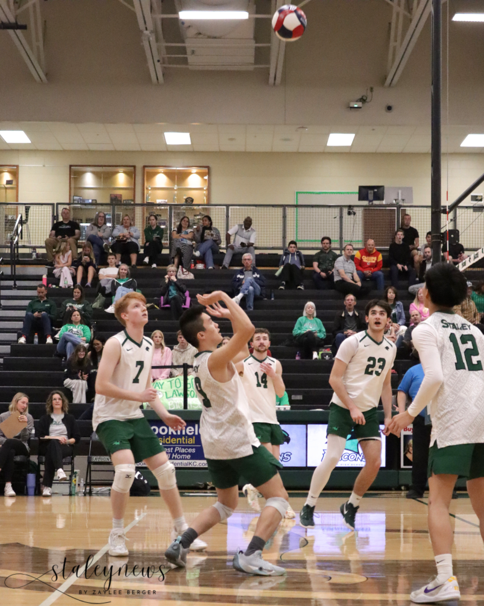 Boys Volleyball Earns Conference Championship On Senior Night