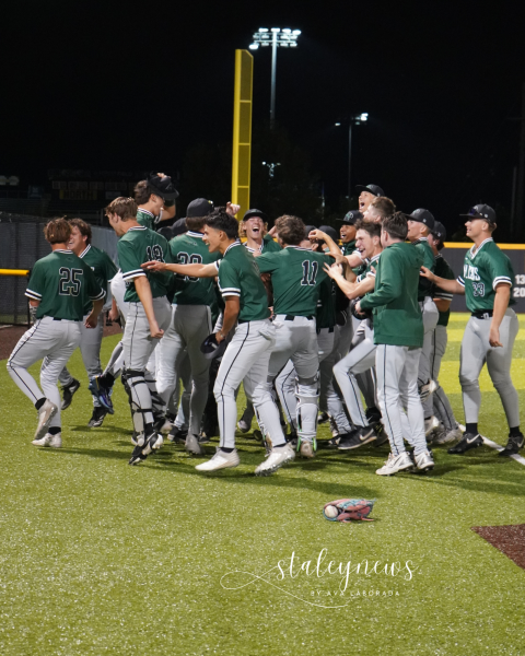Baseball Headed To District Finals After Beating Liberty North