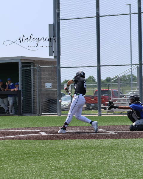 Baseball Shuts Out St. Joe Central In District Quarterfinals